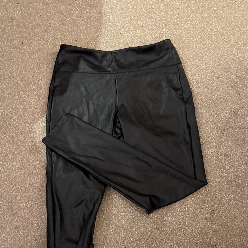 Kendall & Kylie Sleek Black Leatherette Leggings